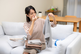 衣服洗完還是好臭 達人教3招解決：洗好別放著
