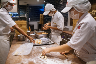 日幣好甜！妹子衝日本鼎泰豐 看價格愣：比台灣便宜