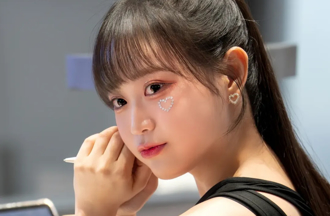 台湾水果太好吃！边荷律亲妈遭爆「洗劫水果店」大讚2物超梦幻