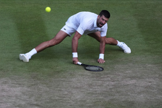 溫布頓》38歲喬帥闖4強！賽末滑倒嚇壞全場：我真的老了…