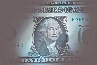 上半年美元…近50年最差