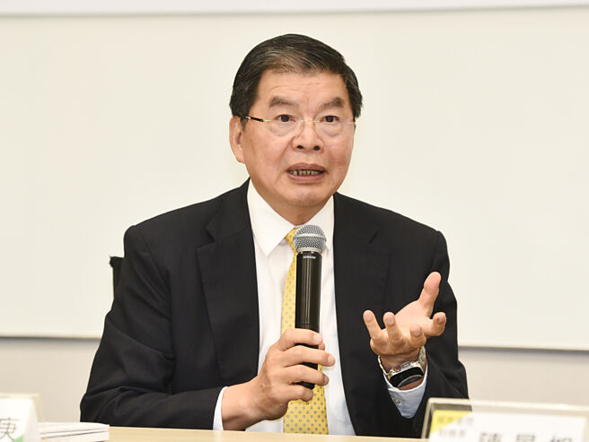 国泰金控总经理李长庚表示，关税议题为短期挑战，「对台湾企业非常有信心」。图／本报资料照片