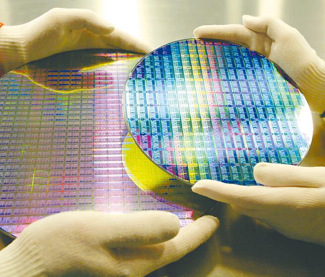 AI需求推升与大厂持续扩产带动，国内设备厂营运表现逆势走强。图／美联社