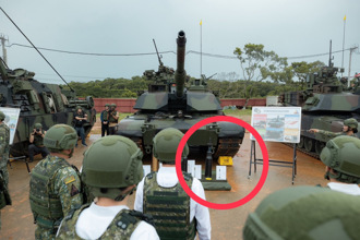 解密》M1A2T战车「贫铀弹」曝光  号称「穿透坦克」杀手