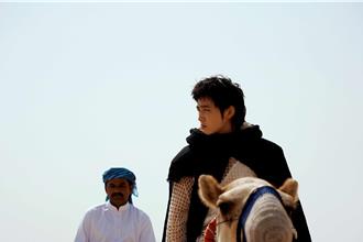 小樂吳思賢當杜拜王子　熱到發瘋「叫苦連天」