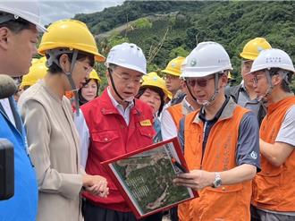 卓榮泰視察南投保甲林野溪土石流災情  允編千億預算整治