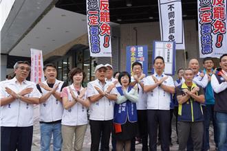 宜蘭議長張勝德力挺反罷免 率藍黨團南下花蓮掃街拜票