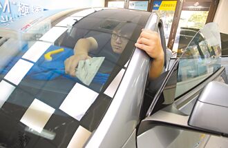 總透光率不足 隔熱紙政策挨批