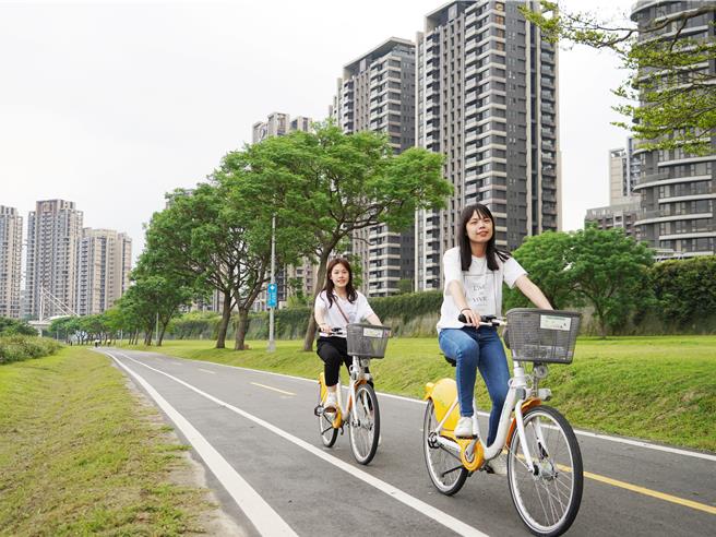 「YouBike動滋騎乘券」即將於15日起開放16歲至22歲青年朋友使用青春動滋券兌換。（圖／新北市交通局）