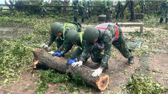 丹娜絲肆虐南部 第四作戰區漢光操演同步支援救災