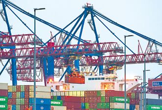 SCFI連五跌 美國線意外翻紅