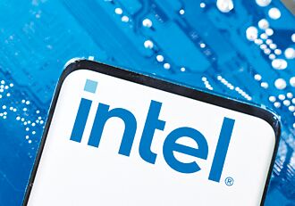 英特爾CPU 5年市占下滑16％ 關稅擾亂 美PC第二季零成長