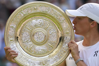 斯威雅蒂首夺温网女单冠军  辗压赏「两贝果」对手泪崩