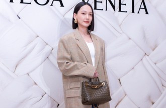 「小周迅」点头答应富二代男友求婚 婚礼时间、地点曝光