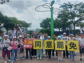 劍指洪孟楷 守護淡水大遊行登場 3大綠營要角上陣催票