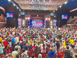 反惡罷「擠爆台中迷你蛋」 趙少康：進不來的還比罷團多