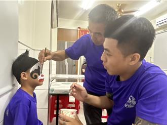 東港家將百年老堂推「臉譜體驗」 讓你秒懂職人精神