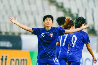 東亞盃》蘇育萱、陳昱嫀破門 中華女足對陸攻入歷史性進球