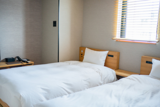 去日本玩「朋友到飯店房間聊一下」慘被收費 潛規則曝