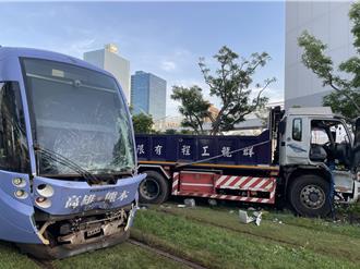 獨家》「雄熊愛上你」輕軌首航3天撞壞 破相修復逾月