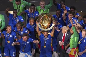 世俱盃》切爾西3比0摘冠賺1億美元 大巴黎主帥輸球打人