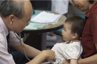 「卓爸」守護早產兒40年！屏基邀寶寶回娘家感恩