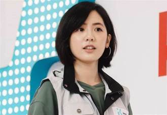 「学姐」黄瀞莹外公过世：会继续带着他的热情为民服务