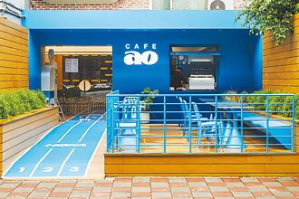 HOKA携CAFEAO为跑者补给