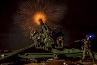 漢光41》陸軍最大240砲發射了！「砲中之王」射擊巨響震撼全島 