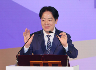 賴清德滿意度重挫5.8％糟了！最新民調又爆「死亡交叉」 游盈隆曝重要訊息