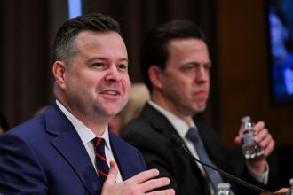 最強「網紅官員」是他！沒沒無聞卻讓股市暴跌 華爾街也追蹤