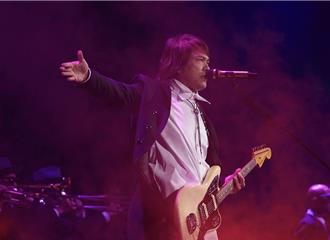 杜絕黃牛！伍佰雄蛋「實名制抽選」這類人優先購買超寵粉