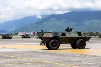 快讯》汉光意外！志航基地宪兵V150甲车翻覆   2人受伤送医