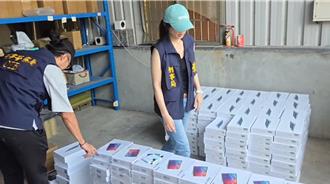 買「旗艦平板」變爛板！網拍仿冒假平板流竄  刑事局揭「刷機」灌水手法