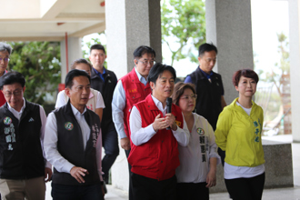 風災後光電板殘骸四散！旅美教授轟賴清德這句話：荒謬