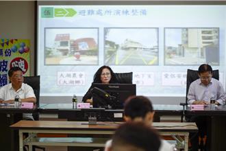 苗栗城鎮韌性防空演習登場！人車淨空、商家關燈 實戰模擬