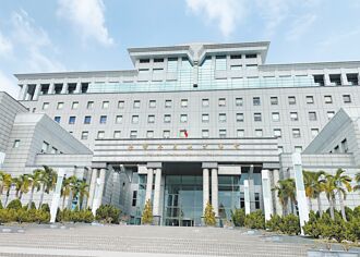 台南 不甘分手 女跟騷毀車判3月