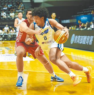 琼斯杯》贺家兄弟轰54分 Q4中华蓝16比0夺胜