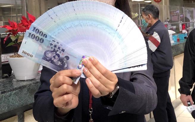 台电发奖学金抢人才，就学期间最高可领到40万元，毕业也可直接就业。（图／中时资料照／吴静君摄）
