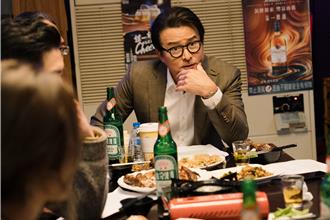 李铭顺失言「年轻人有努力吗」被网暴　《亲密之海》引发世代争议