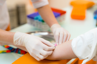 1天被抽3次血做研究？專家揭恐怖後遺症