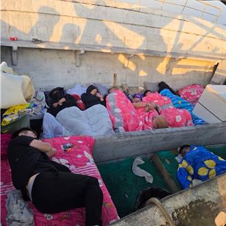 屏东破获渔船偷渡案！东港籍渔船载通缉犯赴柬埔寨诈骗 18人遭起诉