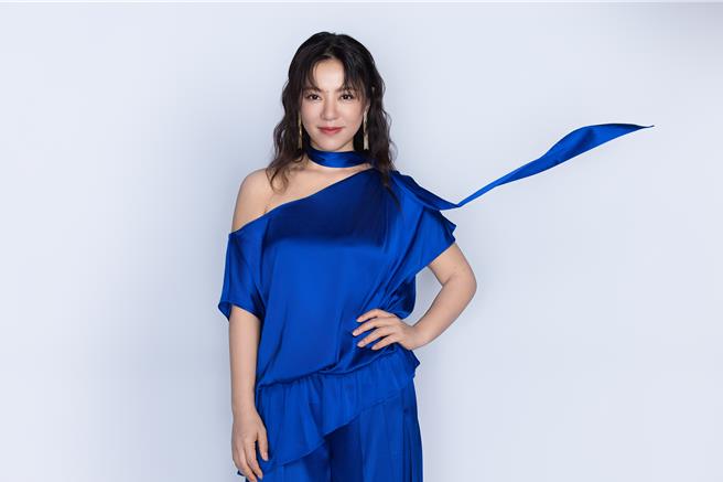 丁噹將於8月2日在台北信義新光三越香堤大道廣場舉辦簽票會。（相信音樂提供）