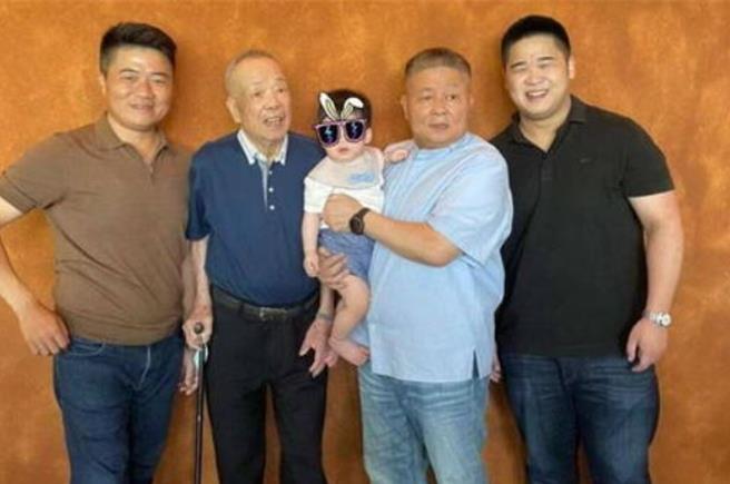 顏清標父親辭世！享耆壽92歲，顏莉敏辦公室低調證實。（摘自國民黨立委顏寬恒臉書）