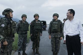 【漢光41號演習】顧部長視導空軍操演 慰勉官兵戰訓辛勞