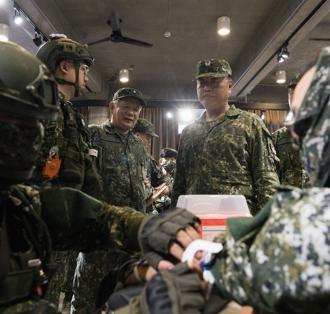 柏鴻輝視導戰傷醫療處置演練 肯定運作效能