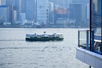 大媽坐船「行為無下限」！ 網見1幕全傻眼：到時整船陪葬？