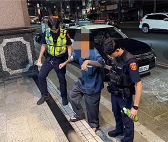 68岁老翁一时找呒路 热心运将报案与三重警送他回家