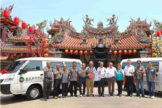 來自媽祖的愛！嘉義縣長照交通車難預約 配天宮一口氣捐2輛