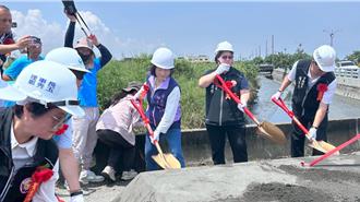 嘉邑行善團捐款改建 彰化芳苑鄉漢寶中3橋動土